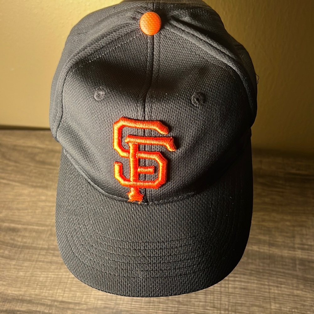 MLB Youth San Francisco Giants Adjustable 6Panel Hat Color Black